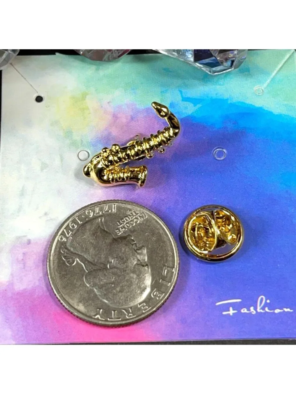 Saxophone Music Lapel Pin Instrument Badge Brooch Enamel Pin Accessories Jewelry
